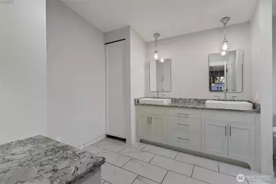 864 S Fife Street, Tacoma, WA 98405 - Photo 24