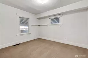 864 S Fife St, Tacoma, WA 98405 - Photo 12