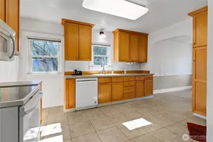 864 S Fife St, Tacoma, WA 98405 - Photo 10