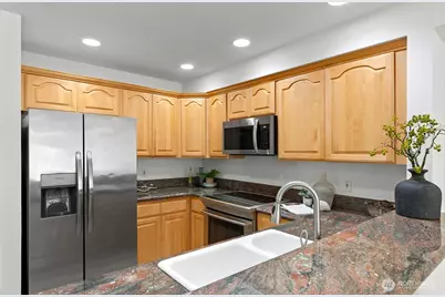 4847 California Avenue SW #402, Seattle, WA 98116 - Photo 10