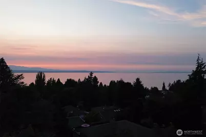 192 Xx Olympic View Drive, Edmonds, WA 98020 - Photo 4