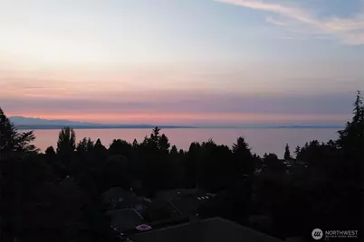 192 Xx Olympic View Drive, Edmonds, WA 98020 - Photo 2