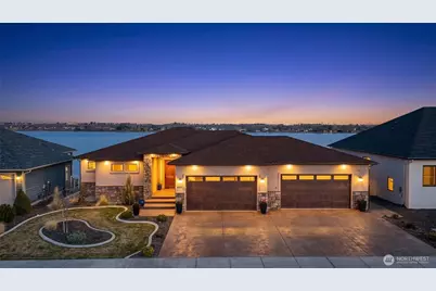 4065 NE Edwards Drive, Moses Lake, WA 98837 - Photo 1