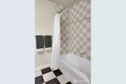 1100 106th Avenue NE #801, Bellevue, WA 98004 - Photo 18