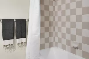 1100 106th Ave NE, Bellevue, WA 98004 - Photo 18