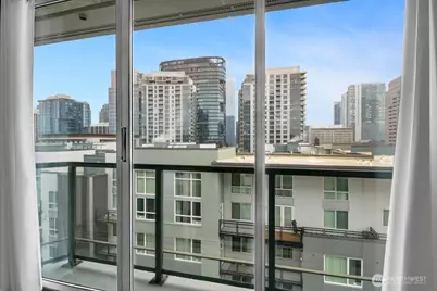 1100 106th Avenue NE #801, Bellevue, WA 98004 - Photo 16
