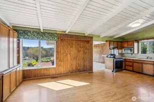 4105 Pleasant Hill Rd, Kelso, WA 98626 - Photo 10