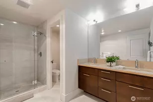 1 Ward St, Seattle, WA 98109 - Photo 16