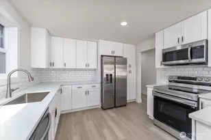 916 E Johnson Ave, Chelan, WA 98816 - Photo 6