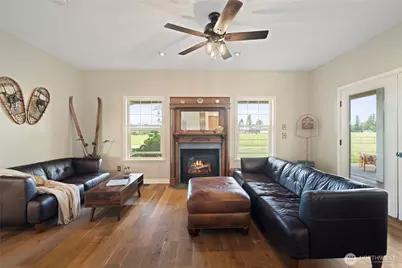 9177 Collins Road, Sedro Woolley, WA 98284 - Photo 4