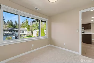 2327 NE 86th Street, Seattle, WA 98115 - Photo 20