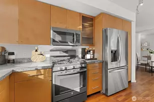 1188 106th Ave NE, Bellevue, WA 98004 - Photo 10