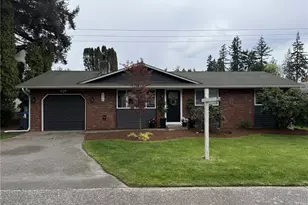 616 212th St SW, Bothell, WA 98021 - Photo 2