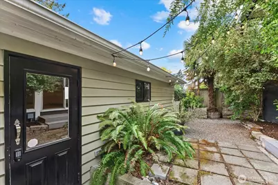 221 8th Avenue W, Kirkland, WA 98033 - Photo 24