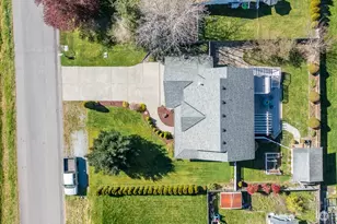 2412 16th St, Anacortes, WA 98221 - Photo 26