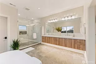 12811 SE 44th Pl, Bellevue, WA 98006 - Photo 24