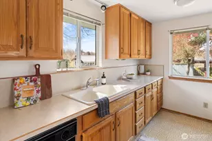 4225 46th Ave S, Seattle, WA 98118 - Photo 12