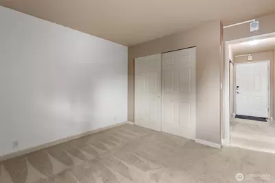 812 100th Avenue NE #202, Bellevue, WA 98004 - Photo 8