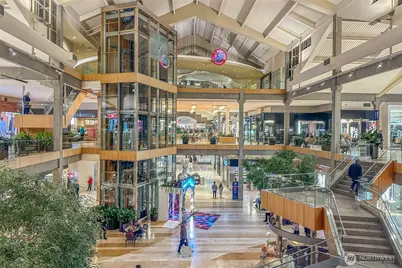 812 100th Avenue NE #202, Bellevue, WA 98004 - Photo 18