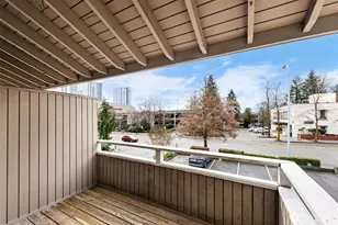 812 100th Ave NE, Bellevue, WA 98004 - Photo 10