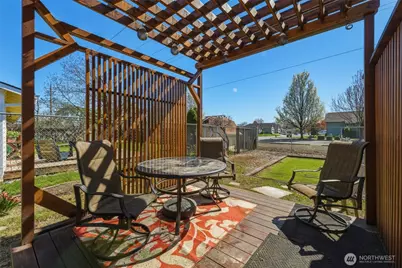 1140 SE Colonial Drive, College Place, WA 99362 - Photo 36