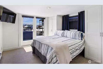 2401 N Northlake Way #B13, Seattle, WA 98103 - Photo 16