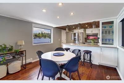 2401 N Northlake Way #B13, Seattle, WA 98103 - Photo 8