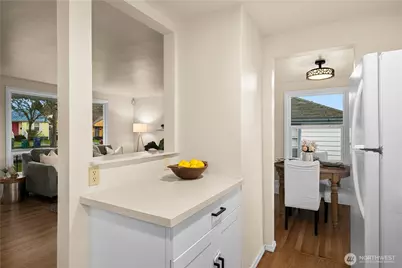 13856 37th Avenue S, Tukwila, WA 98168 - Photo 12
