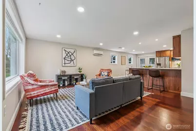 4027 48th Avenue SW, Seattle, WA 98116 - Photo 4