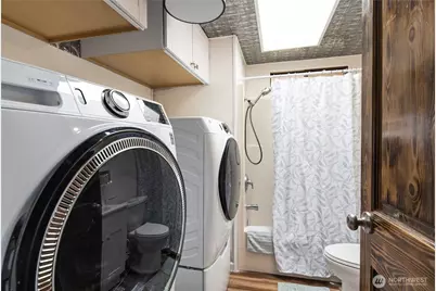 18289 E State Route 3 #20, Allyn, WA 98524 - Photo 4