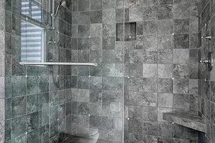 8975 NE 10th St, Bellevue, WA 98004 - Photo 18