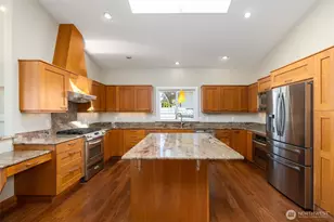 2720 Oakes Ave, Anacortes, WA 98221 - Photo 10