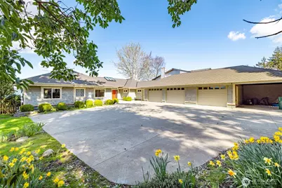 2720 Oakes Avenue, Anacortes, WA 98221 - Photo 2