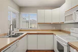 5819 S 232nd Pl, Kent, WA 98032 - Photo 8