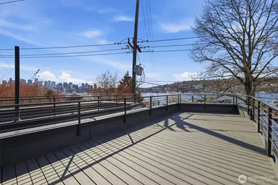 2010 Fairview Avenue E #B, Seattle, WA 98102 - Photo 32