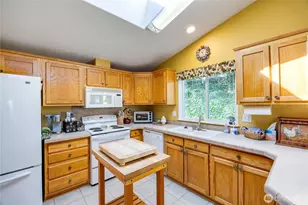 600 NE Lincoln Rd, Poulsbo, WA 98370 - Photo 12