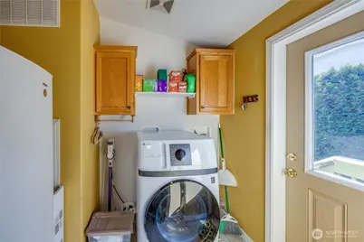 600 NE Lincoln Rd #35, Poulsbo, WA 98370 - Photo 14