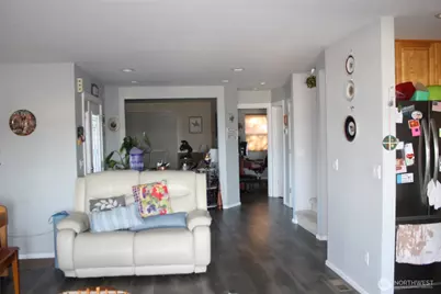 7606 19th Street W, Tacoma, WA 98466 - Photo 4