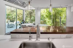 9204 SE 33rd Pl, Mercer Island, WA 98040 - Photo 12