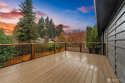 9101 30th Avenue NE, Seattle, WA 98115 - Photo 12