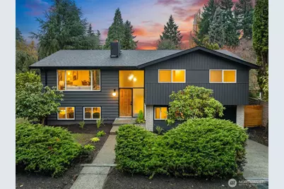 9101 30th Avenue NE, Seattle, WA 98115 - Photo 2