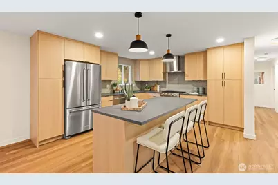 9101 30th Avenue NE, Seattle, WA 98115 - Photo 6