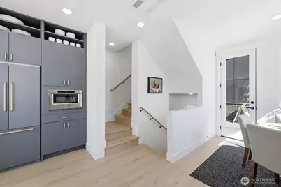 2010 Fairview Avenue E #A, Seattle, WA 98102 - Photo 14