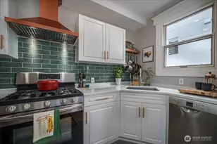 626 13th Ave E, Seattle, WA 98102 - Photo 6