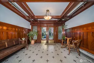 626 13th Ave E, Seattle, WA 98102 - Photo 2