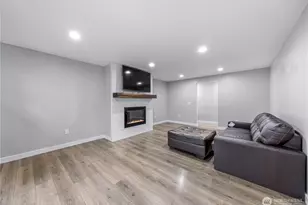 23448 Sherry Ln, Mount Vernon, WA 98274 - Photo 20