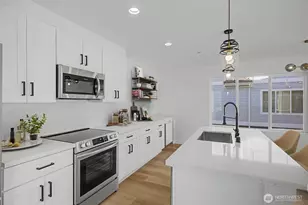 11014 6th Ave W, Everett, WA 98204 - Photo 2