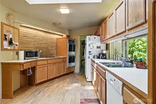 2650 120th Ave NE, Bellevue, WA 98005 - Photo 36