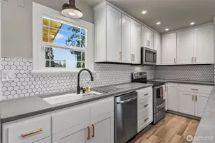 7610 4th St SE, Lake Stevens, WA 98258 - Photo 4