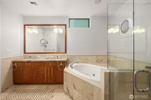 2716 Elliott Ave, Seattle, WA 98121 - Photo 16